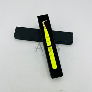 แหนบหนีบขนตาญี่ปุ่นเคลือบผงสีเขียวมะนาวฉลากส่วนตัวใช้มือทดสอบปริมาณการต่อขนตาเพิ่มวอลลุ่มยั่งยืนสูง - Product Image 6