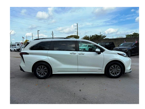 MEJOR OFERTA Certificado Seminuevo 2021 Toyota Sienna XLE 7-Pasajero FWD-Envío disponible - Product Image 3