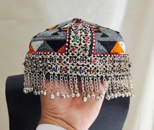 Pasador de Pelo Afgano Unisex Vintage, Tradicional, Hecho a Mano, Étnico Pashtún, con Bordado de Flores - Product Image 6