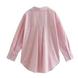 Camisas de mujer personalizables al por mayor de manga larga con cuello vuelto, ropa informal sostenible, suministro directo de fábrica Oem Odm - Product Image 4