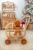 Poussette de poupée en rotin d'inspiration vintage faite à la main avec poignée en forme de coeur landau pour enfants pour décor de pépinière