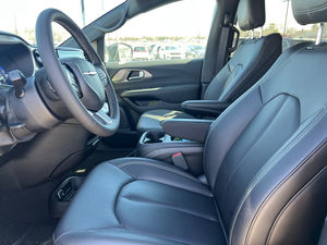 Offre Super Promotionnelle 2025 Chrysler PACIFIICA SELECT - Product Image 6