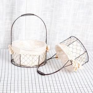 Panier à fruits miniature en métal écologique luxueux avec poignée, design durable et élégant pour un cadeau durable - Product Image 3