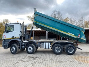 Camión Volquete Usado Mercedes Benz Arocs 4143K 8X4 de 2017, Camión de Servicio Pesado con Potente Motor de 430HP, Excelente Estado, Listo para Minería - Product Image 5