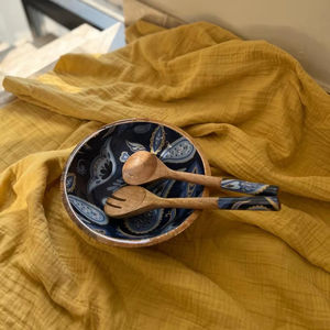 Juego de cuencos de madera de acacia HF Crafts con cucharas, aptos para alimentos para el hogar y la fiesta, decoración elegante con temática de amor para la decoración del hogar - Product Image 1