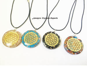 Nouveau pendentif en orgonite turquoise attrayant avec cordon, produits en orgone à prix raisonnable de Amayra Crystals - Product Image 6
