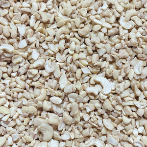 Fabriqué au Vietnam, noix de cajou cassées, noix sèches, badam, SANTIGO, noix de cajou brutes, noyaux, service 24/24 - Product Image 1