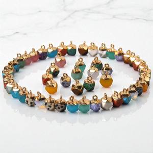 925 plata esterlina corte hexagonal sodalita piedra preciosa 18K oro galvanizado DIY encanto colgante para la fabricación de joyas a granel al por mayor - Product Image 5