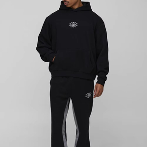 Venta caliente Sudaderas con capucha y pantalones de chándal Conjunto de chándal unisex Conjunto de dos piezas Fabricante Hecho en Pakistán - Product Image 1