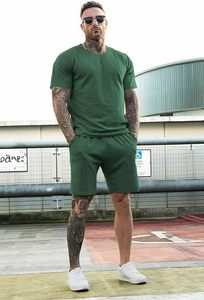 Fournisseur d'usine Ensemble de shorts pour hommes grande taille 5XL Ensemble de t-shirts et de shorts à manches courtes à séchage rapide pour l'été - Product Image 2