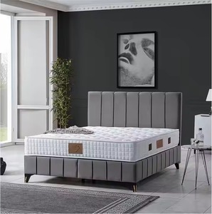 Lujoso juego de muebles de dormitorio Natra con hermosa cama para dormir y cabecero de base para uso en el hogar o la oficina - Product Image 1