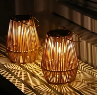 Lampes solaires en rotin, lampes solaires fabriquées à partir de matériaux naturels, lampes faites à la main, décoration intérieure, décoration intérieure écologique, vente en gros.