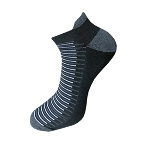 Low Moq Designer <b>Men</b> <b>Socks</b> Custom <b>Mens</b> <b>Sport</b> <b>Socks</b> Crew <b>Socks</b> Custom Logo - Product Image 5