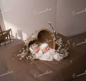 Caja de cesta de fotos pequeña en forma de corazón cama de madera para fotografía de recién nacido para uso en dormitorio Caja de Regalos de fotos - Product Image 5