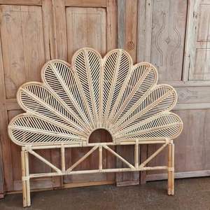 หัวเตียงหวายคลาสสิก สีธรรมชาติ หัวเตียงหวายธรรมชาติ งานฝีมือจากเวียดนาม นัตมิน - Product Image 1