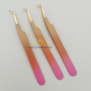 Fournitures de cils Imprimer Logo Pince à cils à pointe en fibre Couleur ombrée avec pointes dorées Pince à épiler à 90 degrés pour l'extension des cils - Product Image 1