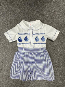 Ensemble court nautique pour bébé garçon avec broderie de voilier, tenue de boutique pour nourrisson et tout-petit - Product Image 2
