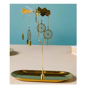 Plateau de service en métal de conception traditionnelle Plateau de luxe d'or de rouille Conception unique pour servir et pour la salade et le riz - Product Image 5