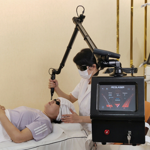 Appareil laser Q-Switch picoseconde pour usage en spa médical, pour l'élimination des grains de beauté et des taches sur les sourcils. - Product Image 5