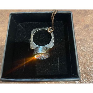 แหวนโซลิแทร์ทำมือสำหรับผู้หญิง ผลิตในอิตาลี ประดับด้วยพลอย - Product Image 5