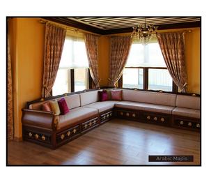 การออกแบบตกแต่งภายในแบบอาหรับมาจลิส ดีไซน์คลาสสิกสมัยใหม่ ชุดห้องนั่งเล่นหรูหรา ที่นั่งเข้ามุมสุดหรู ดีไซน์ประหยัดพื้นที่ - Product Image 1