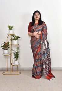 El último diseñador Chanderi Silk Georgette Saree con blusa bordada Alta demanda Ropa india y pakistaní suave a la venta - Product Image 5