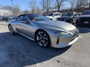 Lexus LC 500 Cabriolet Gris 2023 d'occasion avec toit ouvrant, démarrage à distance, sièges en cuir, pack premium, jantes en alliage R18, feux LED - Product Image 2