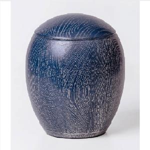 Urna de cremación de diseño hermoso de madera de color azul con color y tamaños personalizados para el hogar a precios al por mayor - Product Image 1