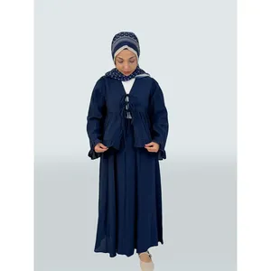 Conjunto de Dos Piezas para Mujer Elaya, con Cierre Frontal y Volantes, Tela Crepé, Diseño Transpirable - Product Image 3