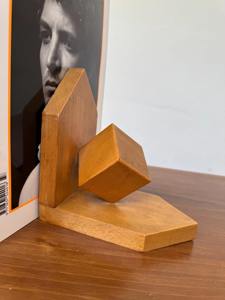 Porte-livres géométriques contemporains en bois, adaptés aux intérieurs minimalistes et apaisants et aux présentoirs d'étagères bien rangés, en provenance d'Inde - Product Image 4