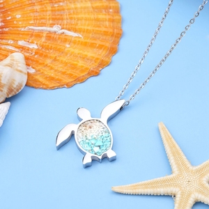Collier en acier inoxydable avec pendentif tortue de mer, pierres précieuses, pierres brisées, turquoise, collier tortue - Product Image 3