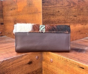 จริง Cowhide ขนสัตว์หนังแกะสลักผู้หญิงกระเป๋าสตางค์สไตล์เคสโทรศัพท์ใหม่มาถึงขายร้อน Western นูนพิมพ์หนังกระเป๋าสตางค์ - Product Image 5