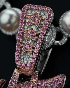 Elegante collar con colgante de diamante de moissanita de corte princesa para mujeres modernas, joyería a los mejores precios de la India - Product Image 5