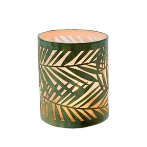 Elegantes Portavelas de Metal Vintage para Decoración del Hogar, Portavelas Geométricos con Detalles Decorativos en Dorado y Plateado 2026 - Product Image 2