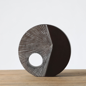 Modern Gold Metal Vase Set with <b>Tree</b> Bark Texture and Unique Jagged Edges for Elegant Decorative Styling - Product Image 4