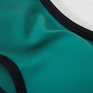 Ensemble de yoga 2 pièces grande taille style européen et américain OEM, respirant, écologique, réversible, sans couture, séchage rapide, Spandex/Polyester - Product Image 3