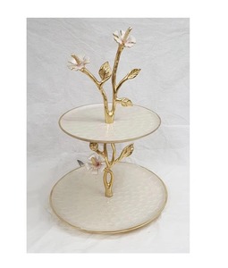 Soporte de pastel de resina de aspecto antiguo, precio al por mayor de doble capa, soporte de exhibición de postres para fiestas para el hogar y accesorios de panadería - Product Image 1