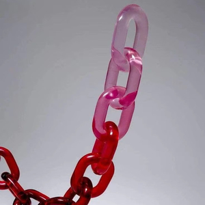 Accents muraux en chaîne acrylique modernes suspendus en résine faite à la main pour la décoration intérieure - Product Image 1