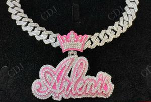 Nouvelle Arrivée Personnalisation Fantaisie Nom Personnalisé Dernier Pendentif Émail Rose Rond Moissanite S925 Sterling Silver Iced Out Pendentifs - Product Image 2