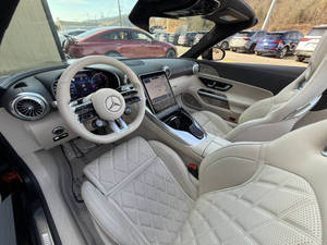 Mercedes-Benz Clase SL AMG SL 63 2022 Usado en Buen Estado - Product Image 2