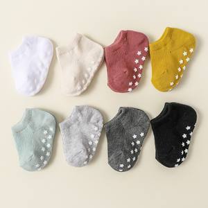 Calcetines antideslizantes para bebé, diseño de estrellas, al por mayor, lindos, sólidos, hasta el tobillo, para niños - Product Image 1