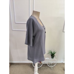 เสื้อเบลาส์คอวีแขนสั้นผู้หญิง รุ่น 34805 - สีเทา - Product Image 5