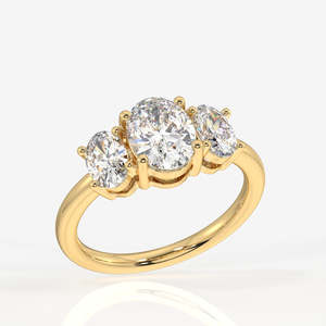 Bague à trois pierres en moissanite taille ovale, or 18 carats - Bagues élégantes en moissanite - Product Image 3