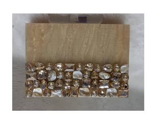 Pochette en résine design fait à la main fermoir fleur de lotus orné de fleurs sac à main ethnique élégant pour élever votre look traditionnel - Product Image 5