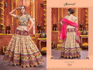 Navratri lehenga choli แบบดั้งเดิมเทศกาลอินเดียคอลเลกชัน lehenga choli สำหรับสุภาพสตรี - Product Image 6