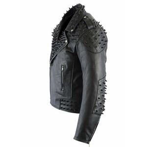 Chaqueta de invierno de cuero con tachuelas para hombre genuino diseñada con acolchado acogedor de apoyo y fácil sujeción para uso regular en frío - Product Image 3