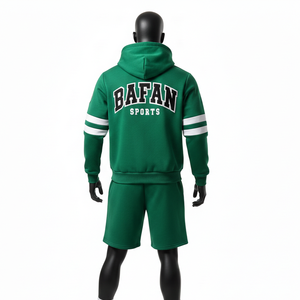ชุดเซ็ตฮู้ดดี้และกางเกงขาสั้นผ้าฝ้ายฟลีซพรีเมียมสำหรับผู้ชาย สีเขียว แถบลายที่แขนเสื้อ ปักโลโก้แบบแอพพลิเค่ตามสั่ง - Product Image 2