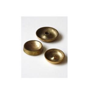 Fabricant de porte-encens en laiton Brûleur d'encens en laiton pour pièce décorative faite à la main pour la maison et l'hôtel - Product Image 1