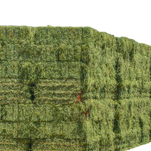 Vendedores internacionales Timothy Hay & Alfalfa Pellets de heno para peces, perros, cerdos, cosas de alimentación de animales en embalaje de bolsa - Product Image 2