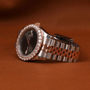 Montres de luxe à prix de gros, 41 mm, serties de diamants, mouvement automatique, style hip-hop, VVS, montres-bracelets pour hommes et femmes - Product Image 2